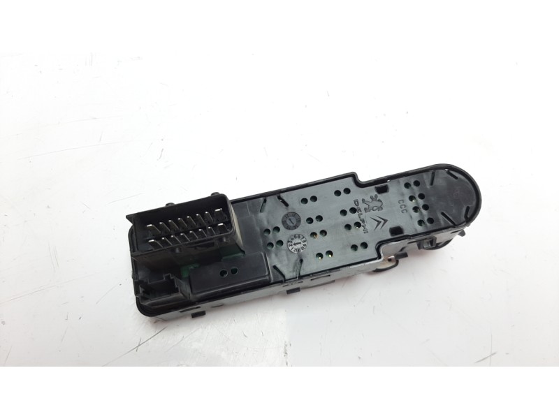Recambio de mando elevalunas delantero izquierdo para ds 3 desire referencia OEM IAM 98012507XT IAF050007CP 