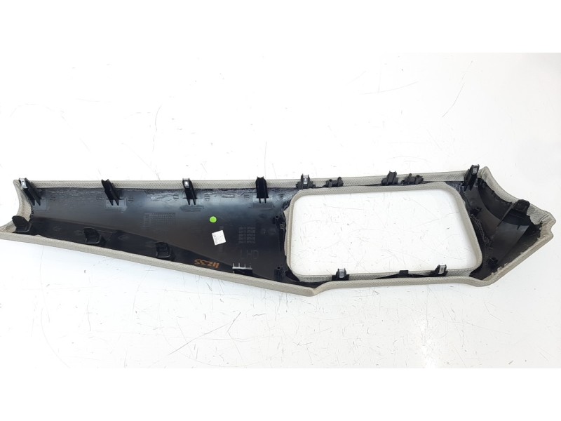 Recambio de moldura para nissan micra v (k14) 1.0 12v cat referencia OEM IAM 684115FA0A  