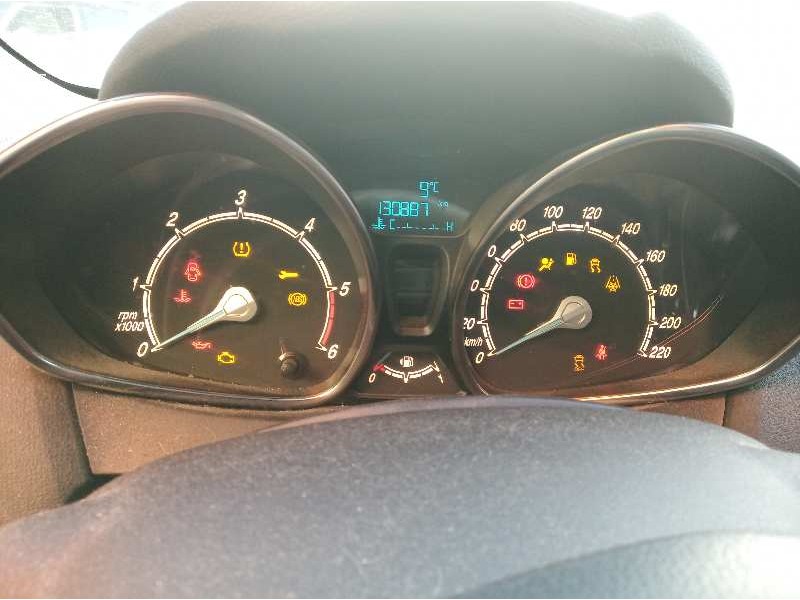 ford fiesta (ccn) del año 2014