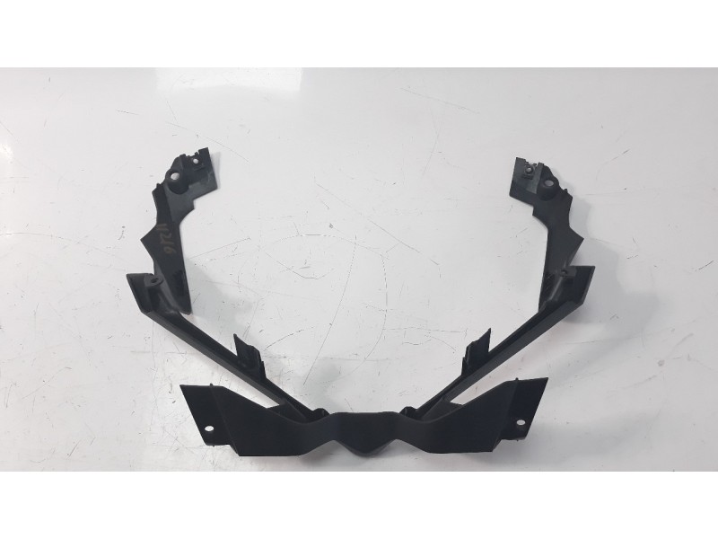 Recambio de moldura para honda cbr 650r referencia OEM IAM 64191MKND100 64191MKND10 