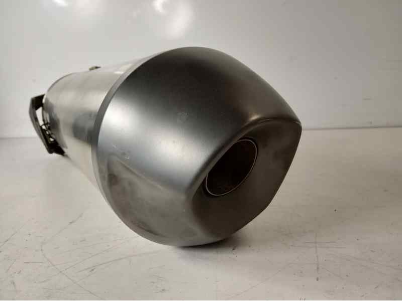 Recambio de silenciador trasero para bmw f 800 r 800 r referencia OEM IAM 18518549590  