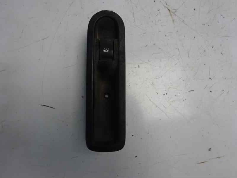 Recambio de mando elevalunas delantero derecho para renault scenic ii luxe privilege referencia OEM IAM   