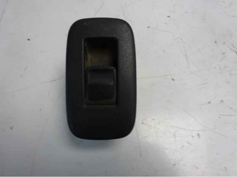 Recambio de mando elevalunas trasero derecho para toyota auris sol referencia OEM IAM   
