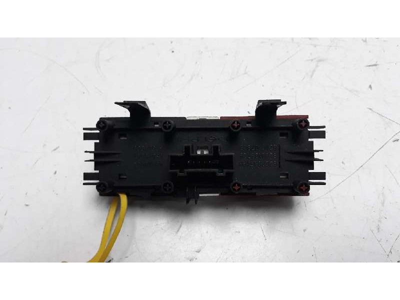 Recambio de warning para renault megane ii berlina 5p confort expression referencia OEM IAM 8200095493 8200109723 8200107808