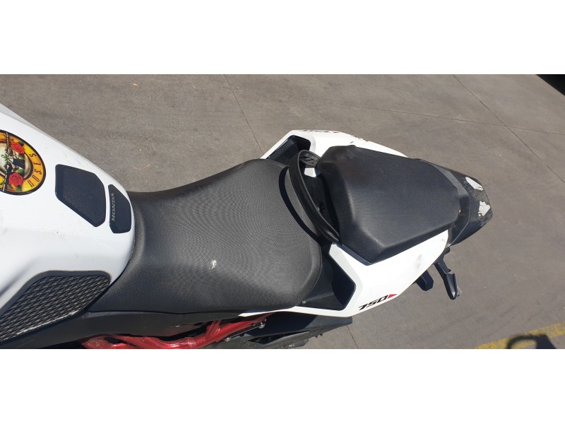 honda cb 750 hornet del año 2023