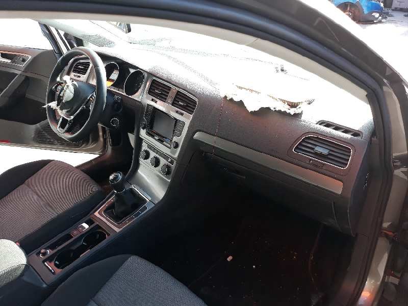 volkswagen golf vii lim. del año 2013