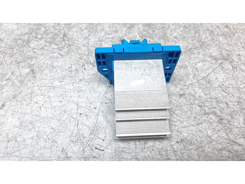 Recambio de resistencia calefaccion para hyundai santa fe 2.2 crdi cat referencia OEM IAM 97235J5000  