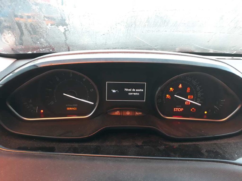 peugeot 208 del año 2013