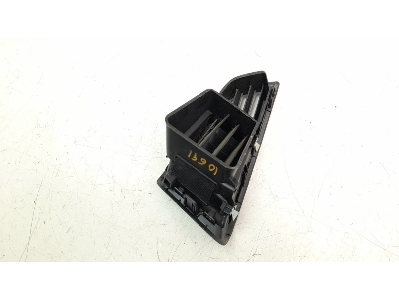 Recambio de rejilla aireadora para ford ecosport 1.5 ti-vct cat referencia OEM IAM DN1BN01B09  
