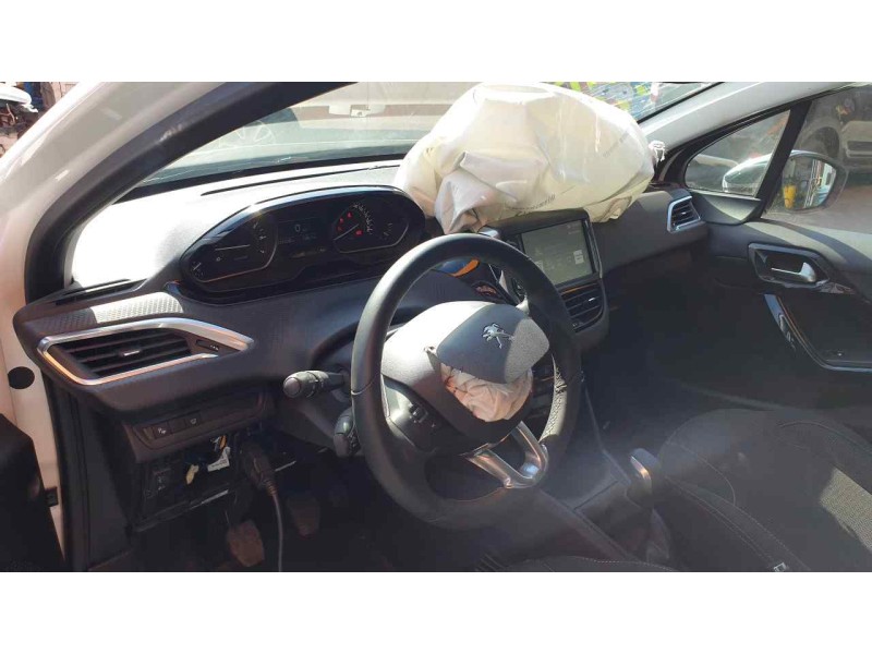 peugeot 208 del año 2018