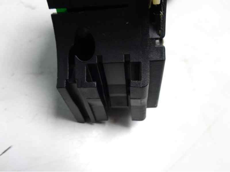 Recambio de mando luces para mazda 2 berlina (dy) 1.4 crtd active referencia OEM IAM DD1066128 01142510 