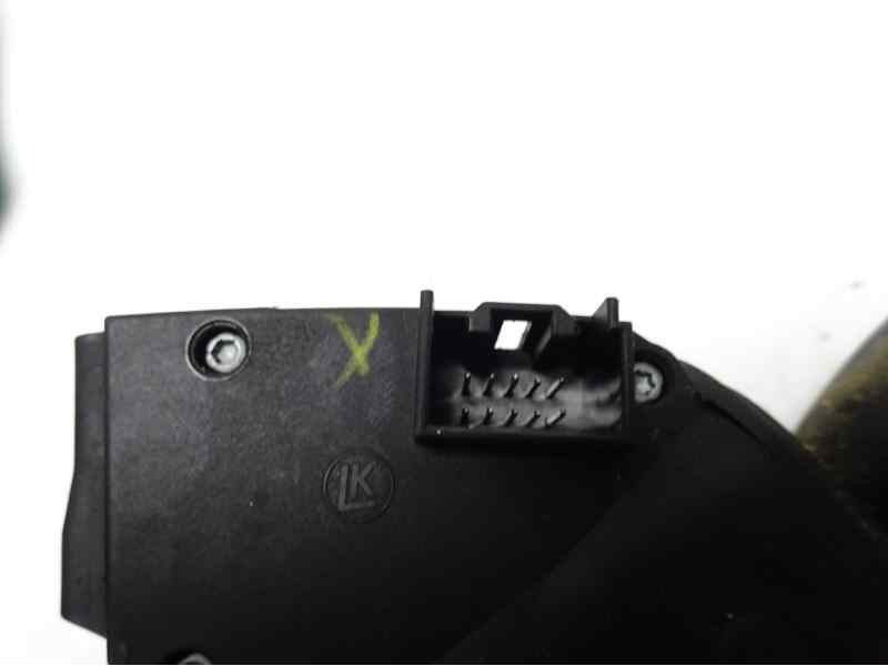 Recambio de mando limpia para mazda 2 berlina (dy) 1.4 crtd active referencia OEM IAM DD1066128 01242500 