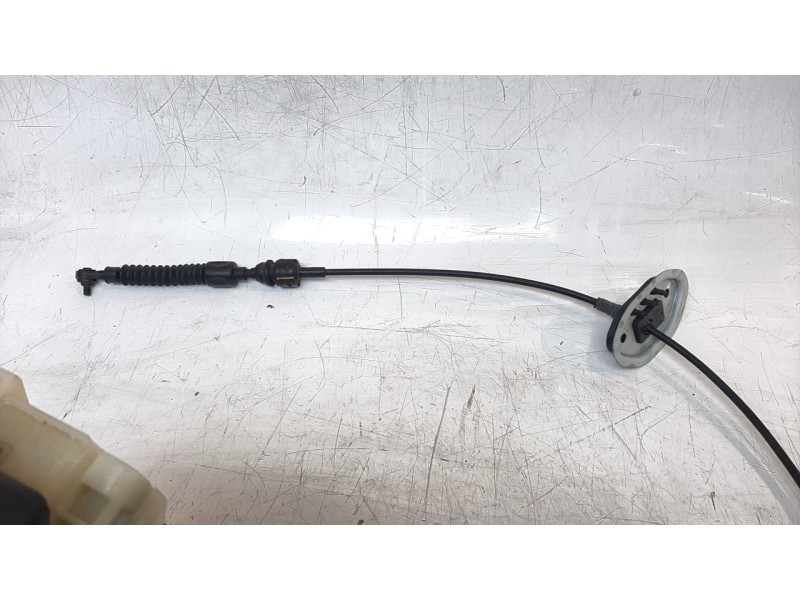 Recambio de palanca cambio para hyundai santa fe 2.2 crdi cat referencia OEM IAM 46701F2120  