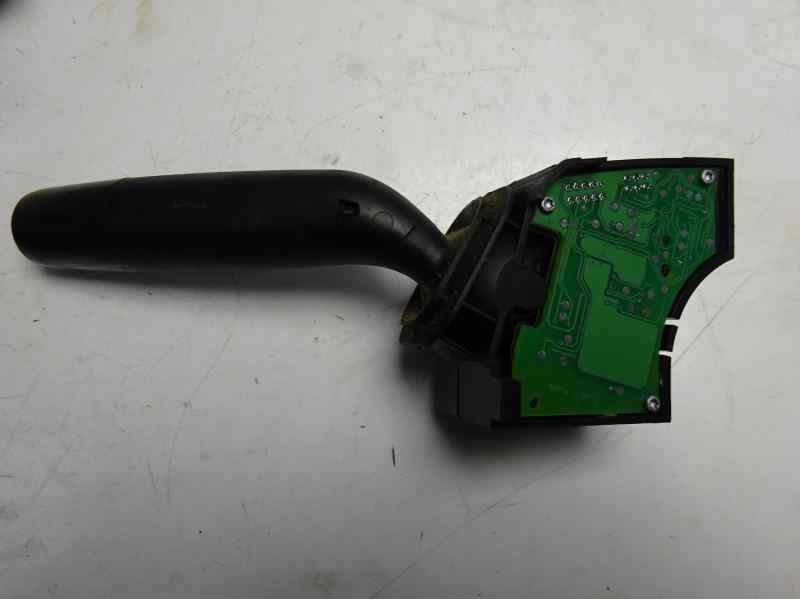Recambio de mando limpia para mazda 2 berlina (dy) 1.4 crtd active referencia OEM IAM DD1066128 01242500 