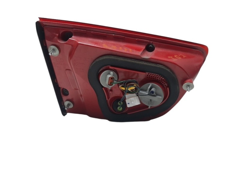 Recambio de piloto trasero derecho interior para kia rio (yb) 1.2 cat referencia OEM IAM 92404H8010  