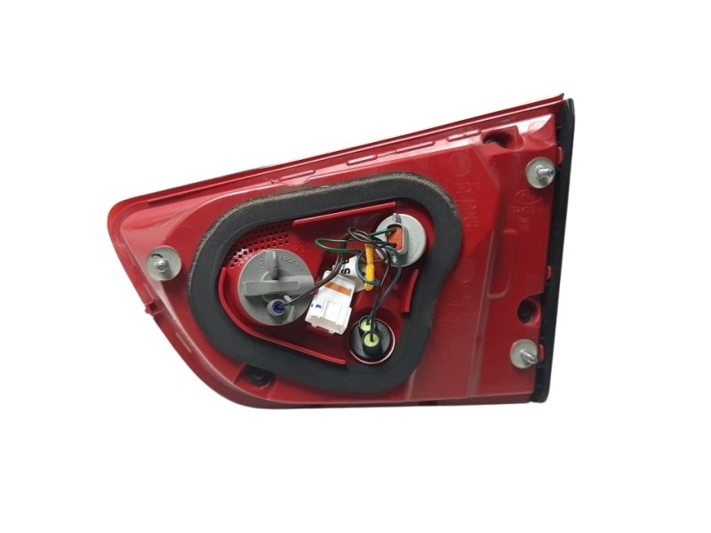 Recambio de piloto trasero izquierdo interior para kia rio (yb) 1.2 cat referencia OEM IAM 92403H8010  