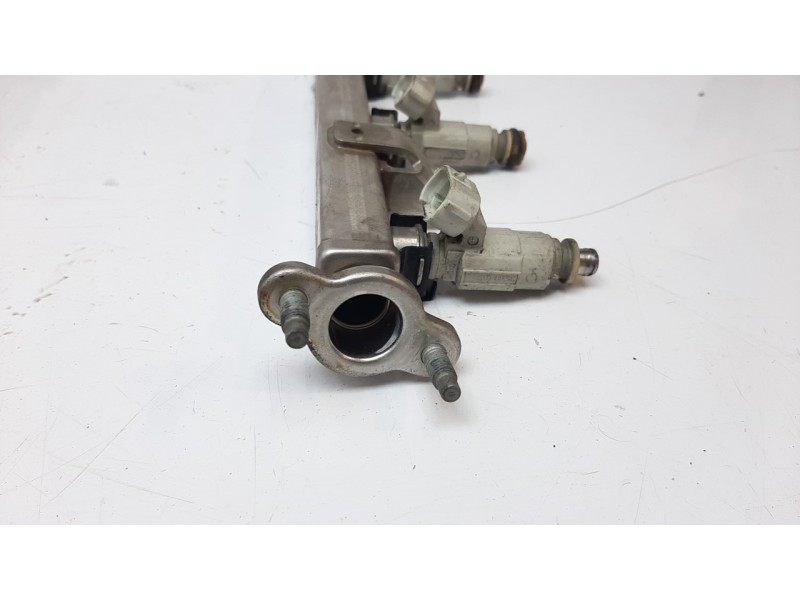 Recambio de rampa inyectora para kia rio (yb) 1.2 cat referencia OEM IAM 3535003500  