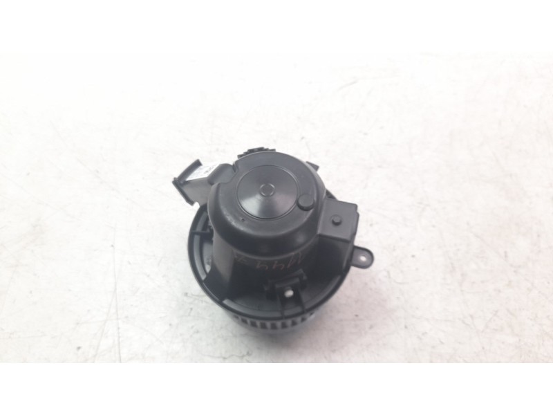 Recambio de ventilador calefaccion para smart forfour referencia OEM IAM EE795002  