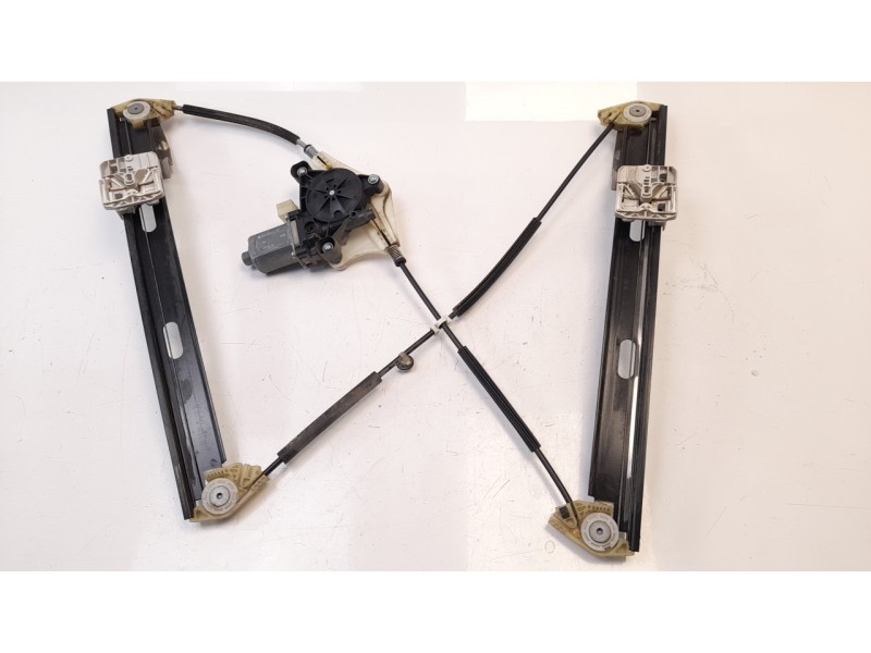 Recambio de elevalunas delantero derecho para seat leon (5f1) 1.2 tsi referencia OEM IAM 5F4837462D  