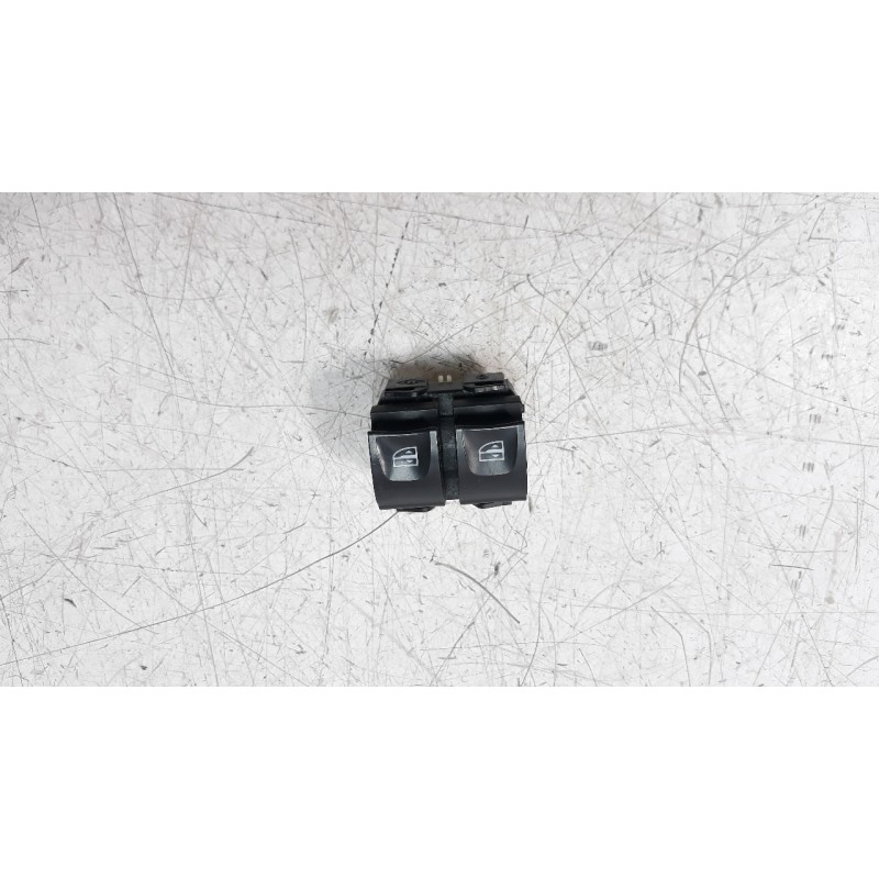 Recambio de mando elevalunas delantero izquierdo para renault clio iv 1.5 dci diesel fap referencia OEM IAM 254114238R  