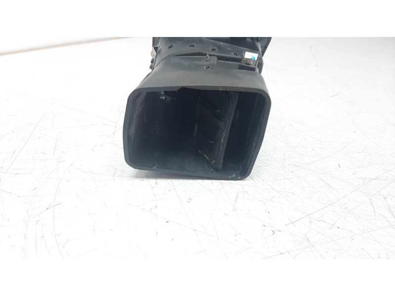 Recambio de rejilla aireadora para opel insignia berlina 2.0 16v cdti referencia OEM IAM 13321921  