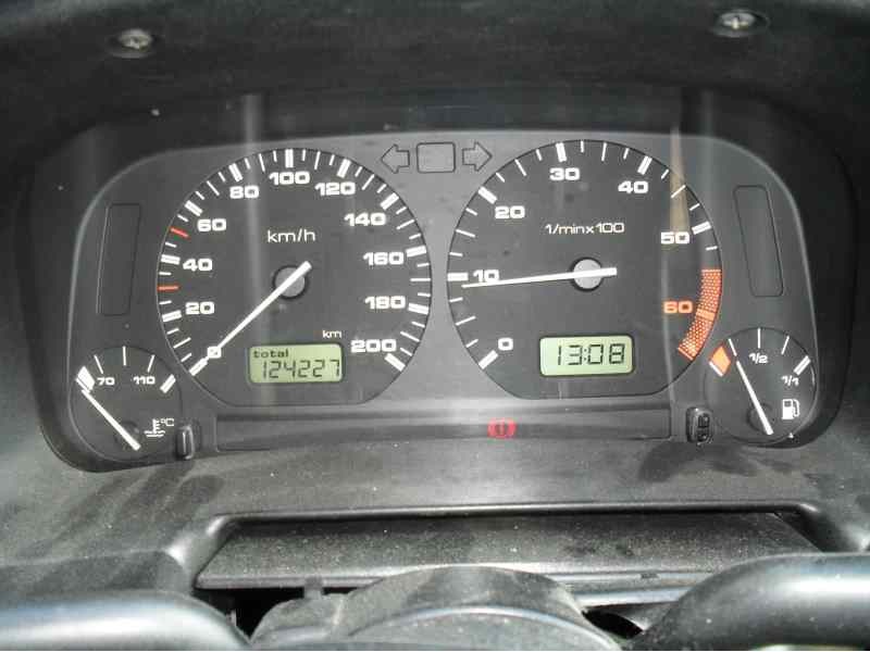 volkswagen polo berlina (6n1) del año 1996