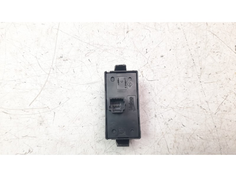 Recambio de warning para smart forfour referencia OEM IAM E3160101  
