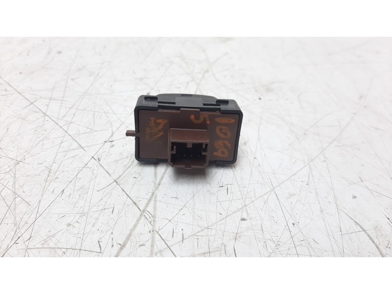 Recambio de interruptor para jeep renegade 1.6 m-jet cat referencia OEM IAM 30170846  