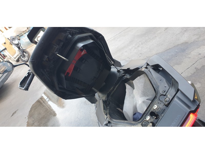 honda x-adv del año 2023