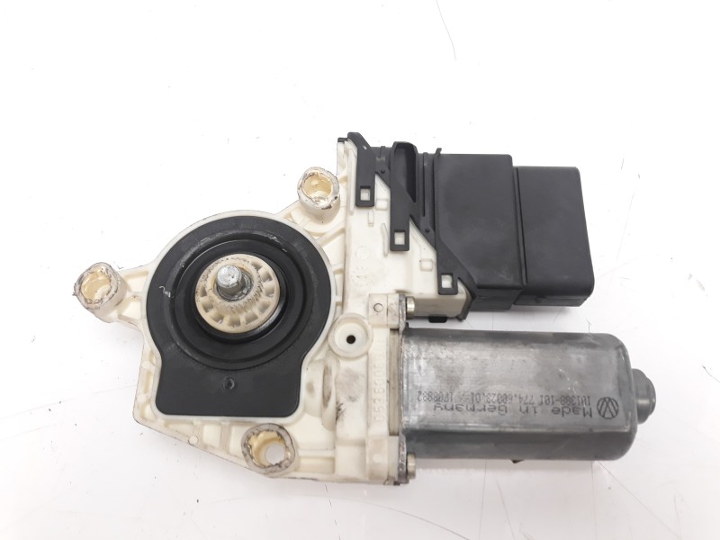 Recambio de motor elevalunas trasero derecho para volkswagen golf iv berlina (1j1) 1.9 tdi referencia OEM IAM 1J4959812C  