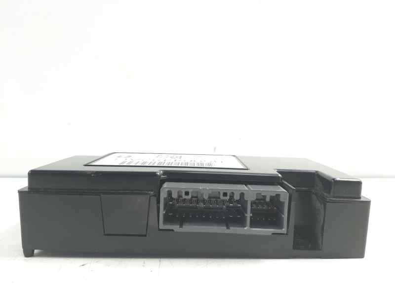 Recambio de modulo electronico para jeep compass referencia OEM IAM 05064482AG  