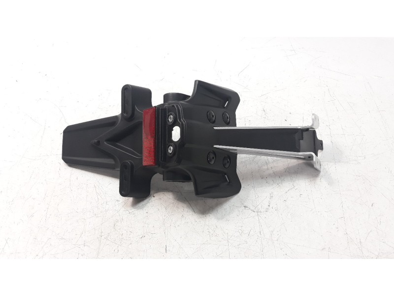 Recambio de portamatriculas para yamaha yzf-r6 referencia OEM IAM BEB2162900  