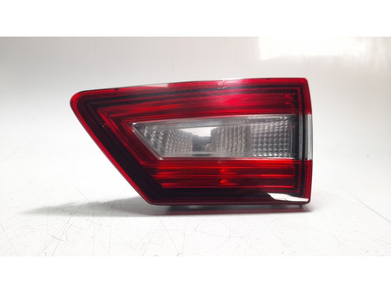 Recambio de piloto trasero derecho interior para renault clio iv 1.5 dci diesel fap referencia OEM IAM 265505796R 104LLI211 