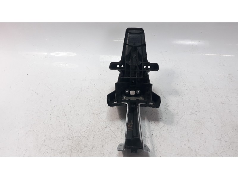 Recambio de portamatriculas para yamaha yzf-r6 referencia OEM IAM BEB2162900  