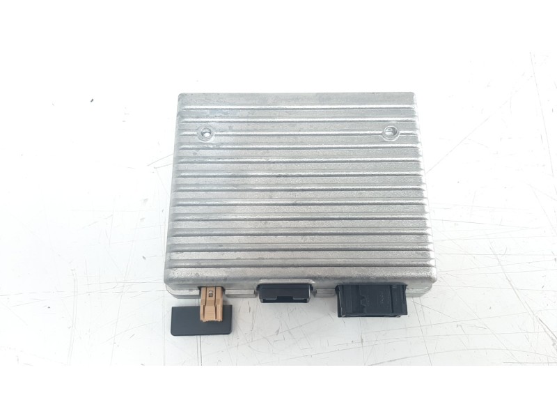 Recambio de modulo electronico para opel insignia berlina 2.0 16v cdti referencia OEM IAM 13334027  