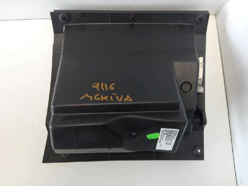 Recambio de guantera para opel meriva cosmo referencia OEM IAM   