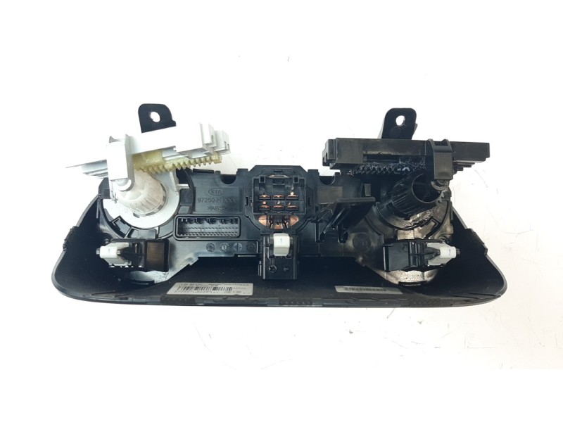 Recambio de mando calefaccion / aire acondicionado para kia rio (yb) 1.2 cat referencia OEM IAM 97250H8020  