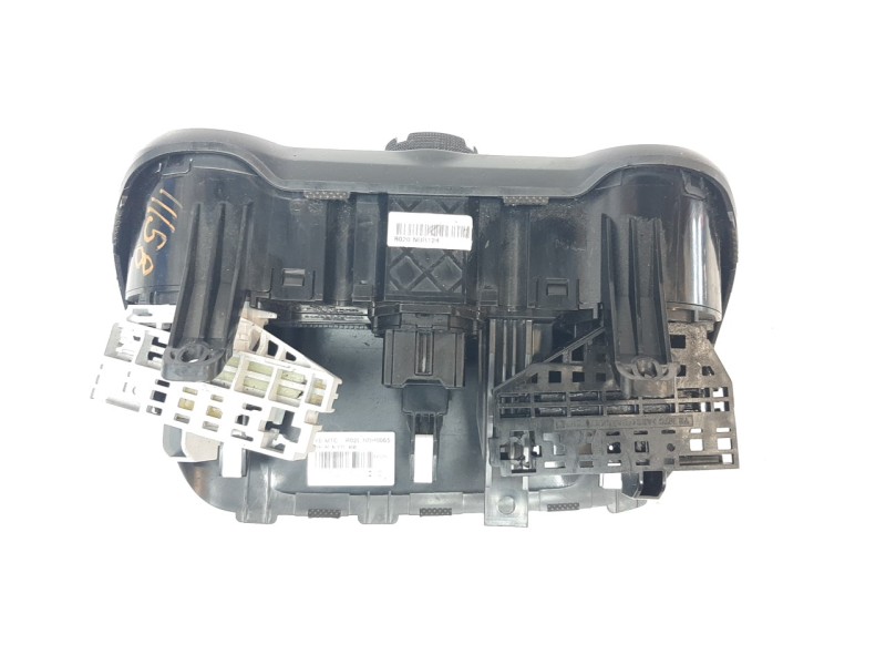Recambio de mando calefaccion / aire acondicionado para kia rio (yb) 1.2 cat referencia OEM IAM 97250H8020  