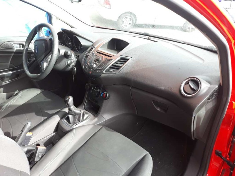 ford fiesta (ccn) del año 2015
