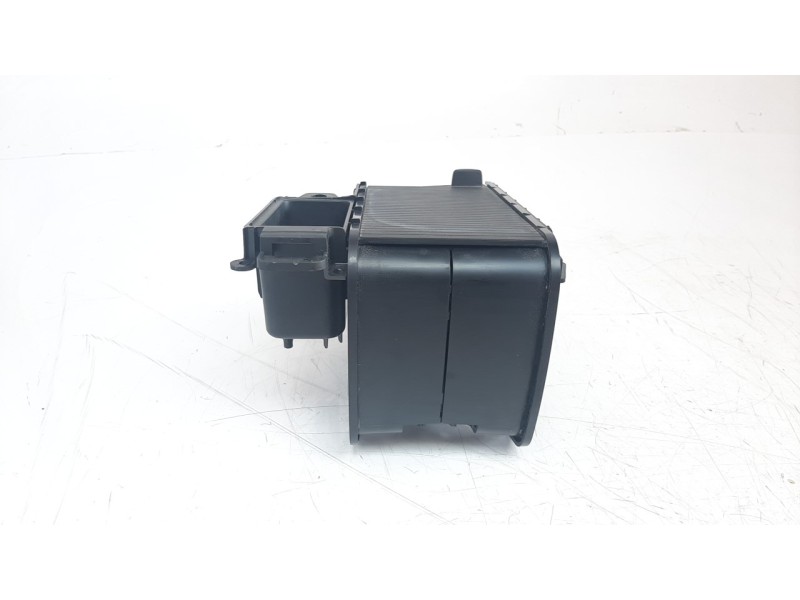 Recambio de guantera para opel insignia berlina 2.0 16v cdti referencia OEM IAM 333488716  
