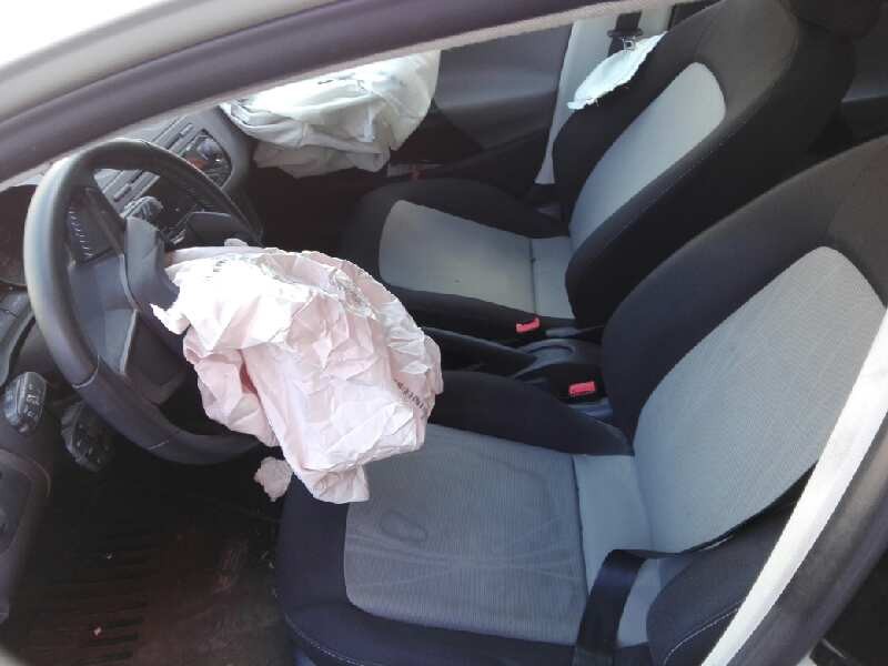 seat ibiza (6j5) del año 2012