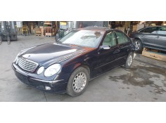 mercedes-benz clase e (w211) berlina del año 2002 2