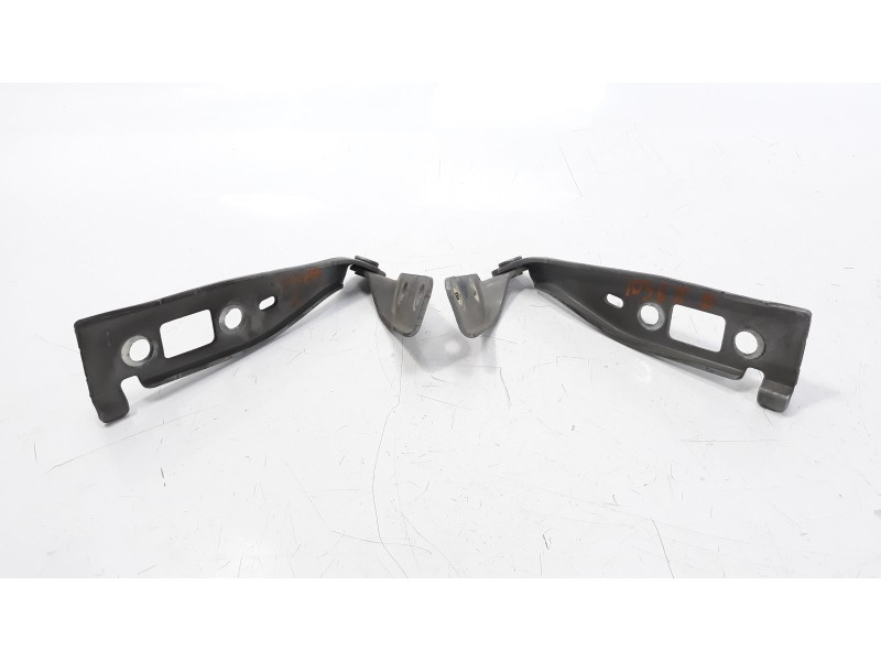 Recambio de retenedor puerta para ford fusion (cbk) 1.4 tdci cat referencia OEM IAM 2S6116801AT 2S6116800BA 