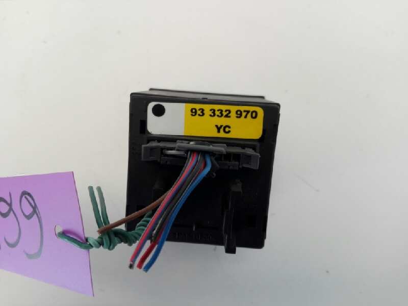 Recambio de warning para opel meriva cosmo referencia OEM IAM 93332970  