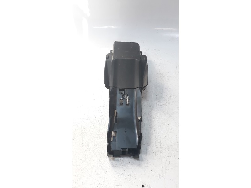 Recambio de moldura para yamaha yzf-r6 referencia OEM IAM BEB8212B00  