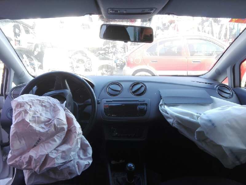 seat ibiza (6j5) del año 2012