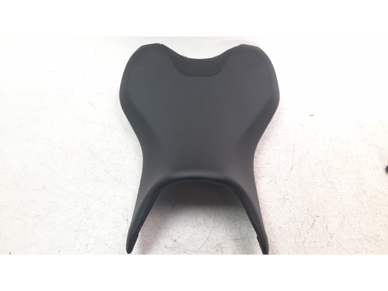 Recambio de asiento delantero para yamaha mt -07 referencia OEM IAM B4C2471001  