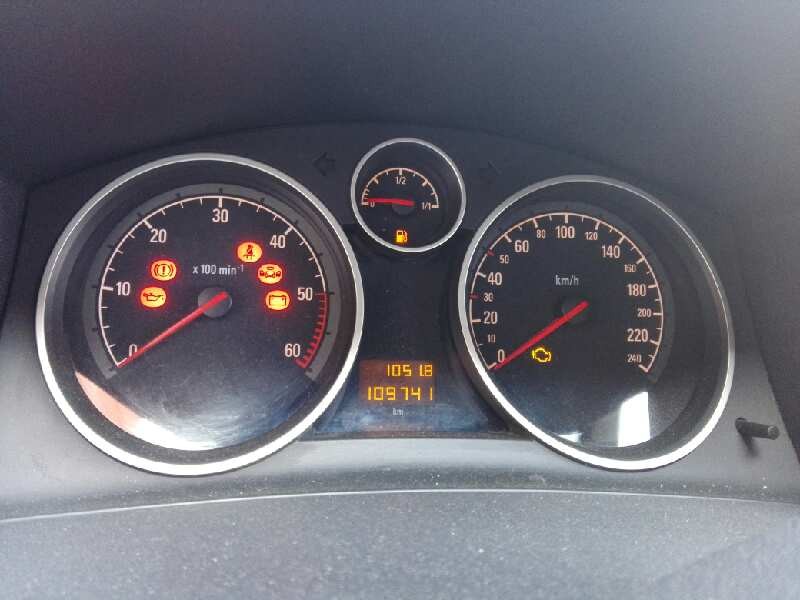 opel astra h berlina del año 2005