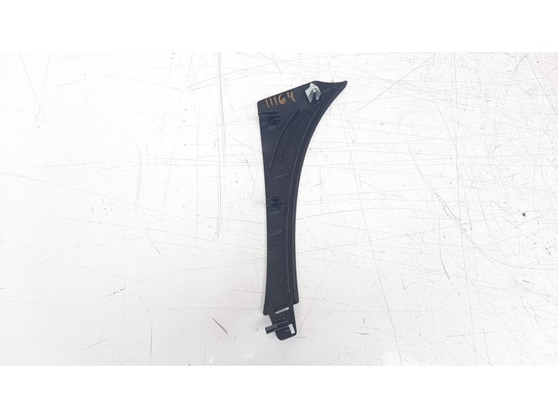 Recambio de moldura para opel insignia berlina 2.0 16v cdti referencia OEM IAM 13242092  