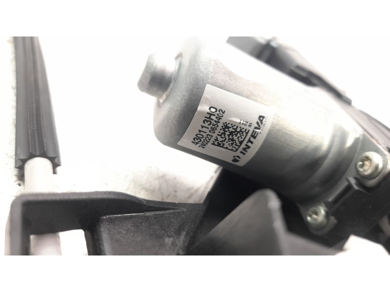 Recambio de elevalunas delantero derecho para peugeot 208 (p2) active referencia OEM IAM 9829043380  